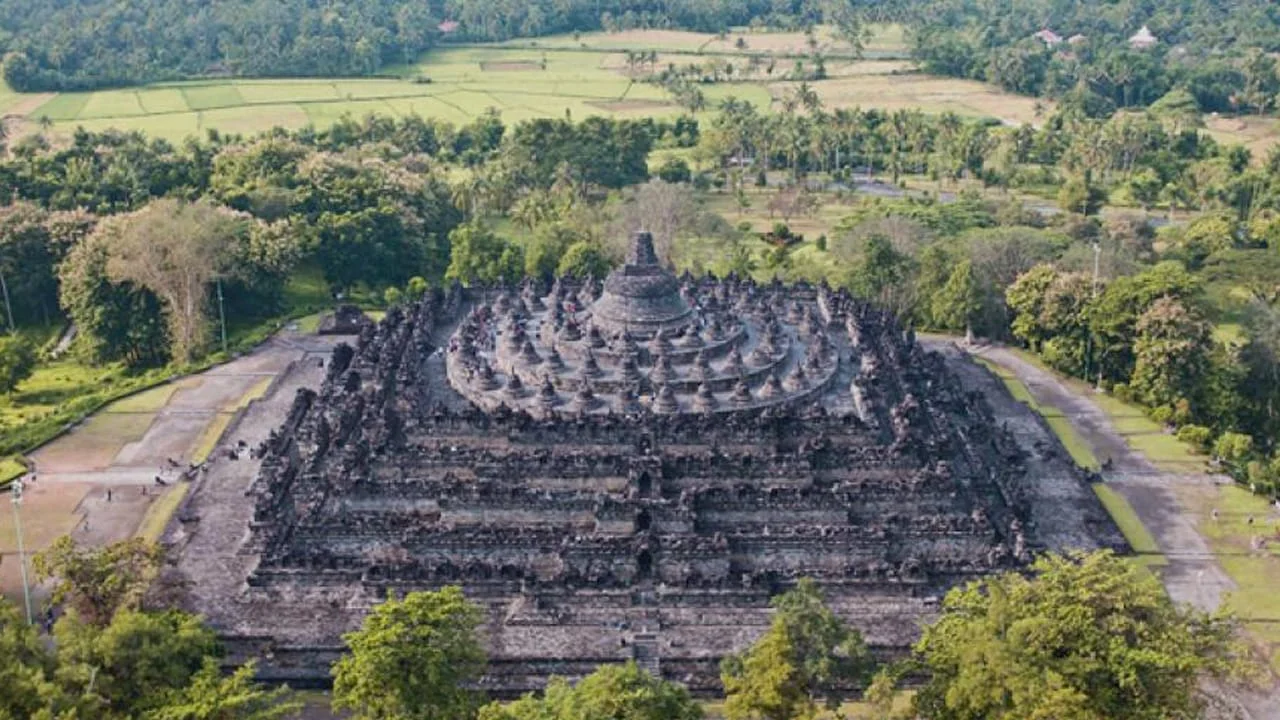 Borobudur Merapi Tour from Yogyakarta