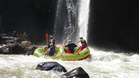 Pekalen River Rafting Tour from Surabaya