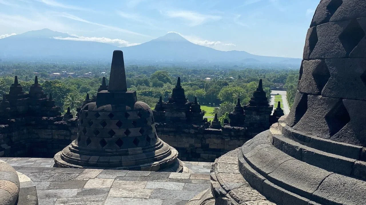 Gal-7 Borobudur