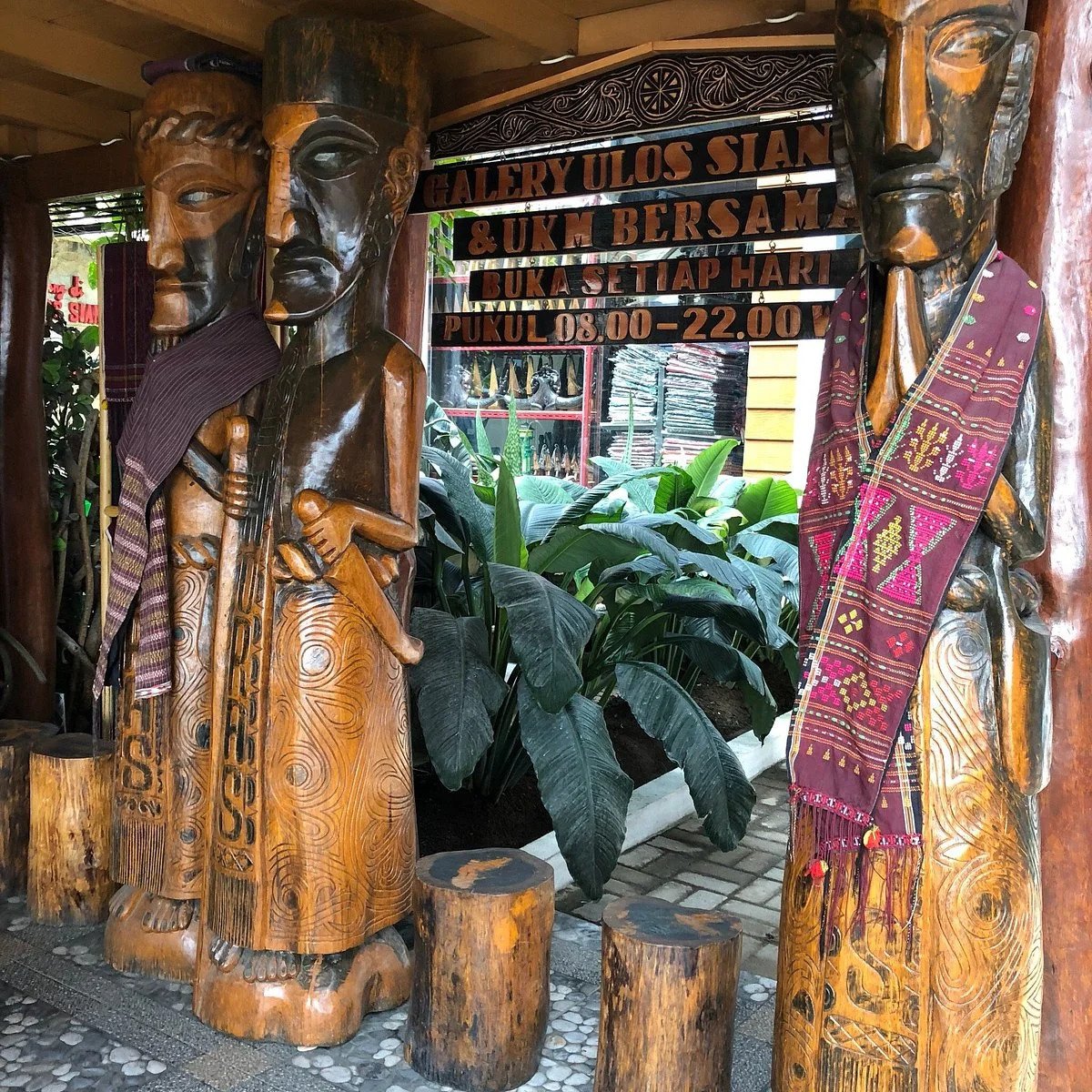 Gal-12 Lake Toba