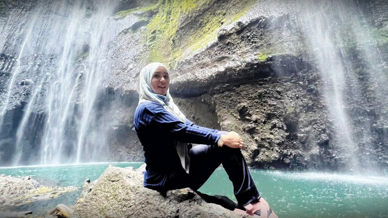 Experience the Ultimate Thrill Conquering Mount Bromo and Discovering Madakaripura Waterfall