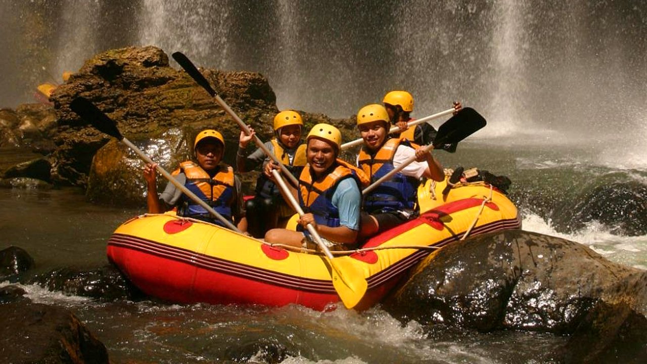 Heart-Pumping Fun: Pekalen River Rafting Adventure from Surabaya